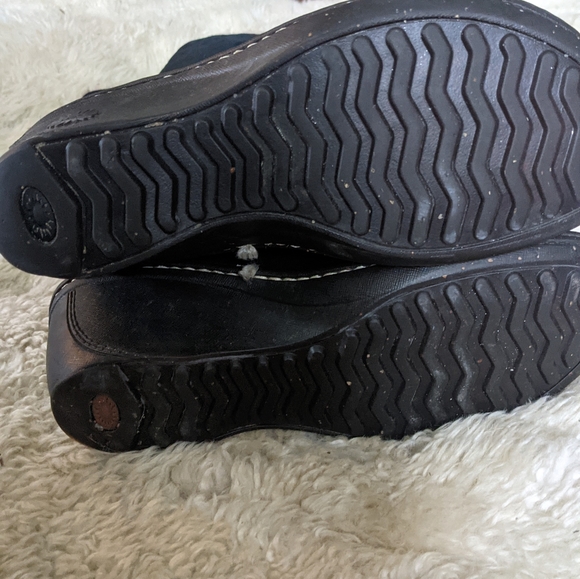 Ugg Boots | Size 7 - Picture 3 of 3